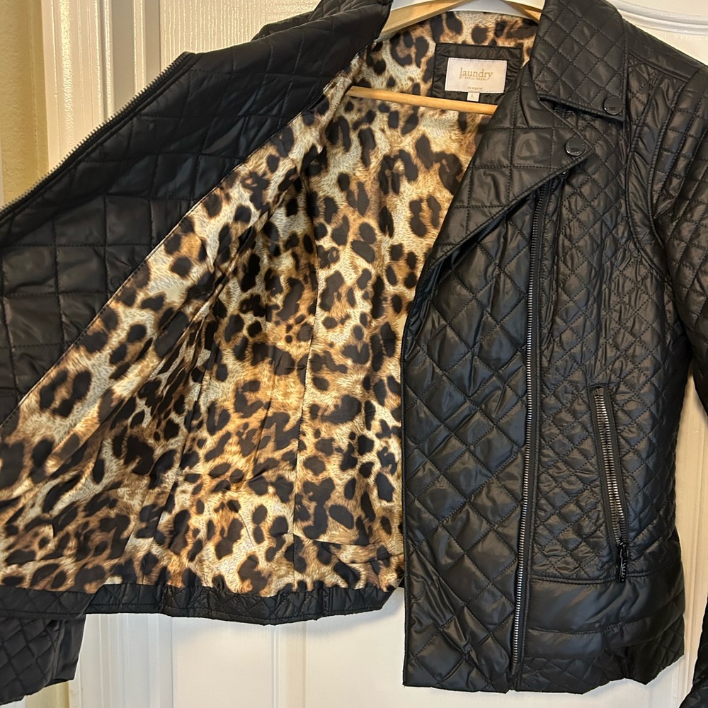 Laundry by Shelli Segal Black Nylon Jacket with Leopard Lining